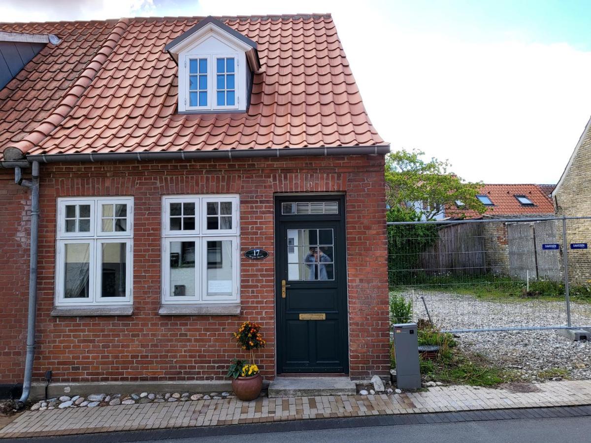 Det Lille Hus Villa มิดเดลฟาร์ท ภายนอก รูปภาพ